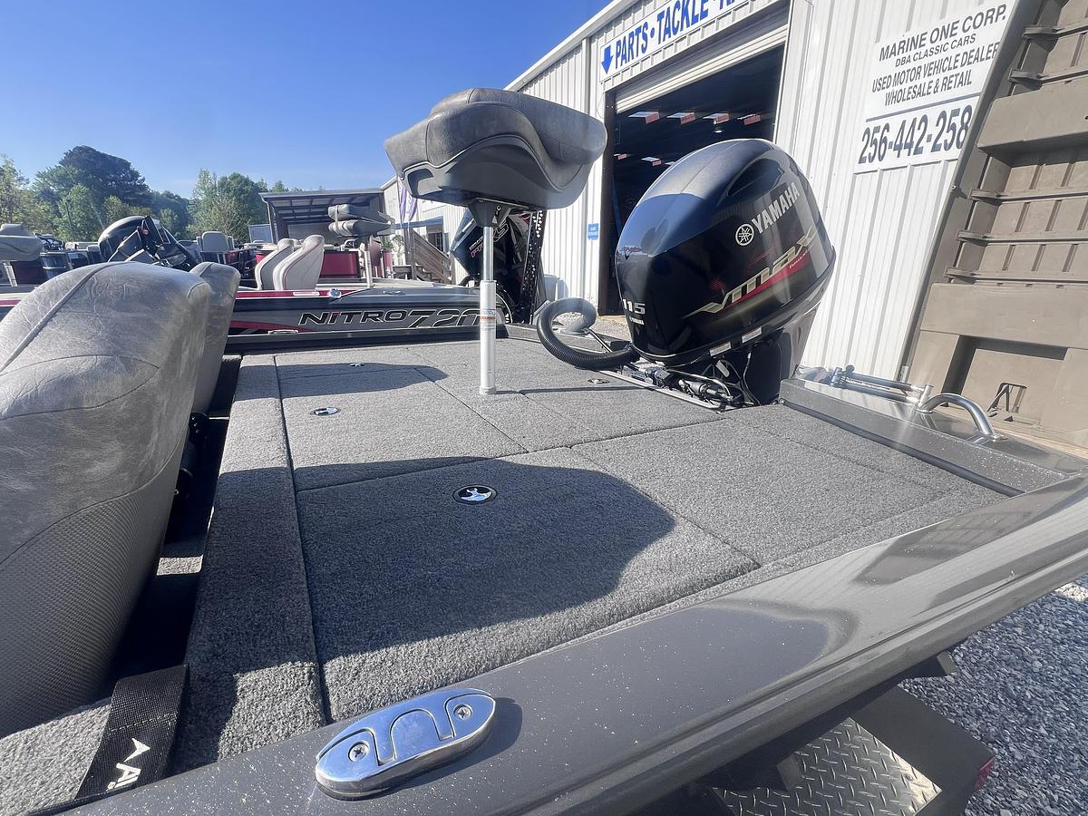 Used 2023 Avid Boats 18XB