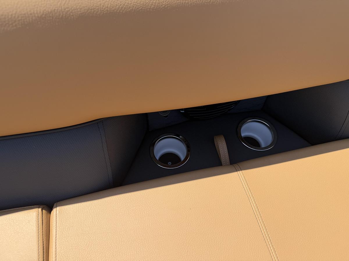 2026 Bentley Pontoons Elite 223 DC Swingback