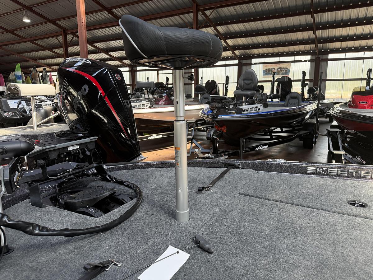 2027 Skeeter ZX200
