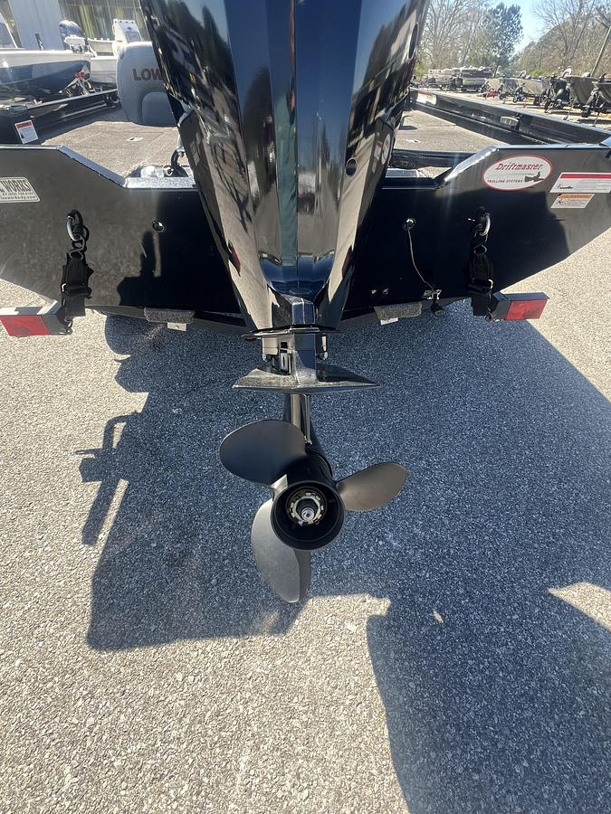 Used 2015 Lowe Stinger 195