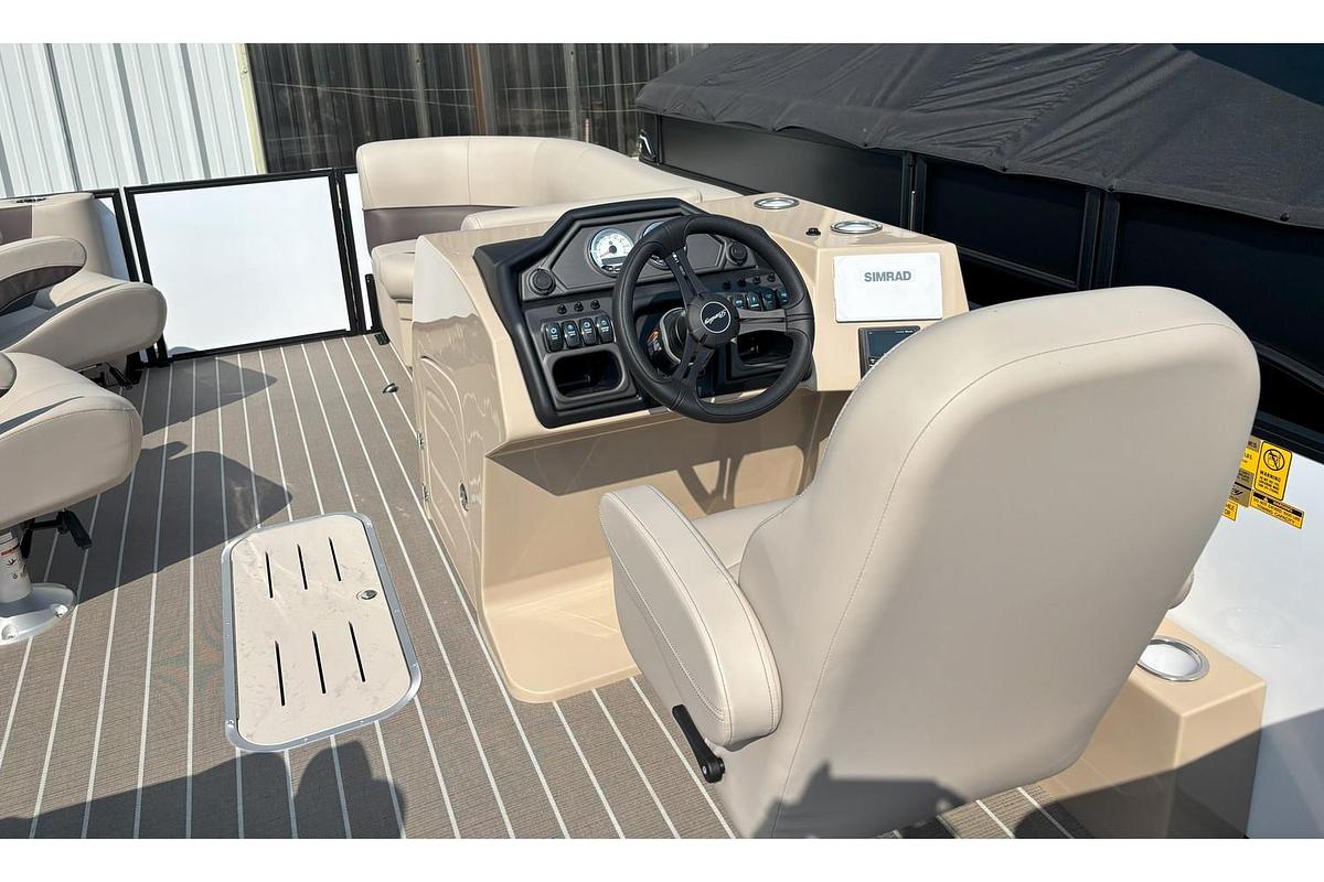 2026 Bentley Pontoons Legacy 223 DL Navigator