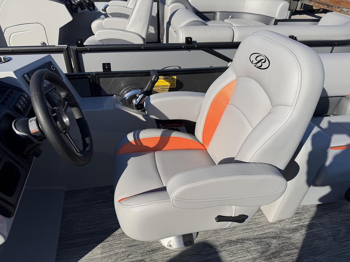 2026 Bentley Pontoons Legacy 200 Navigator