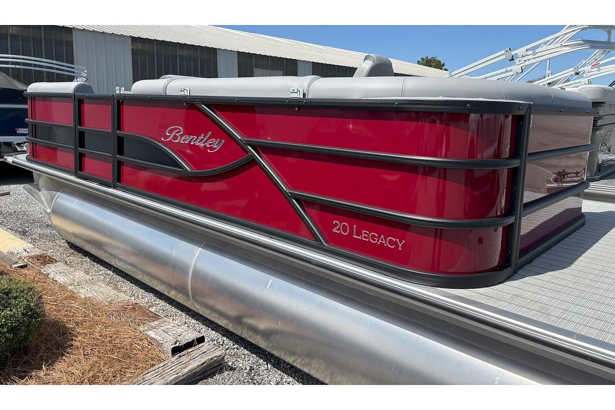 2025 Bentley Pontoons Legacy 203XL