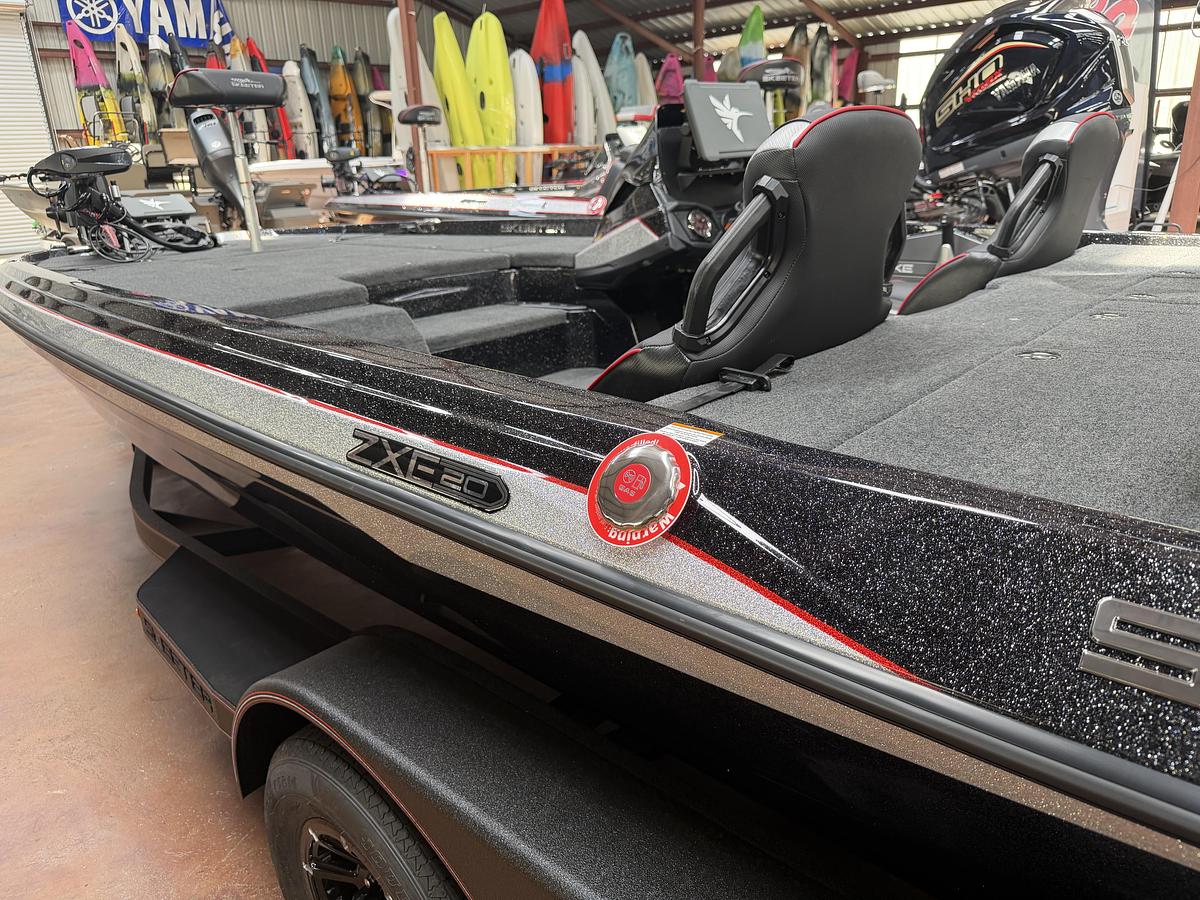 2027 Skeeter ZXE20