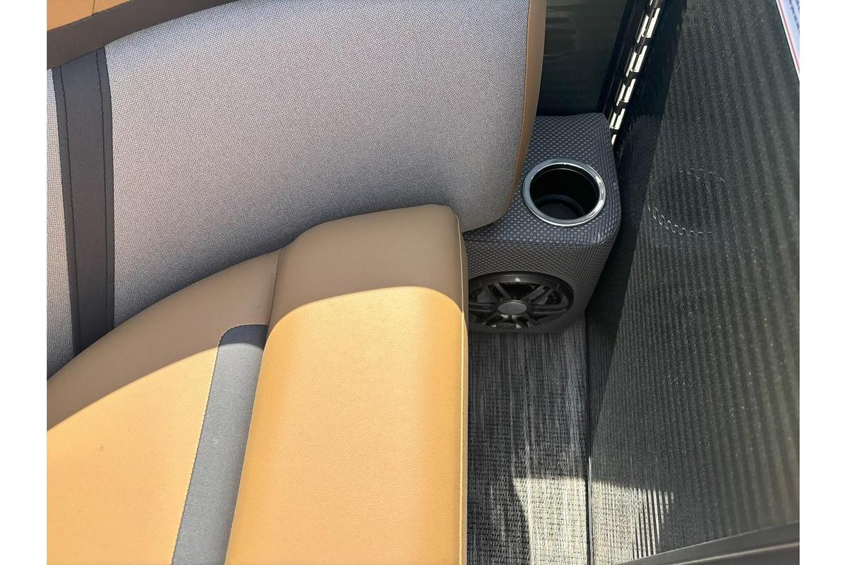 2025 Crest Pontoons Classic 200SLC