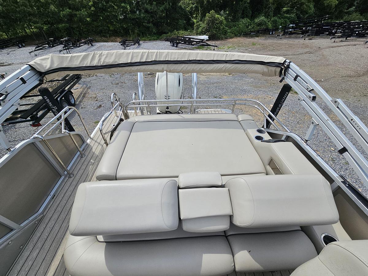 Used 2021 Silver Wave 2410 JS