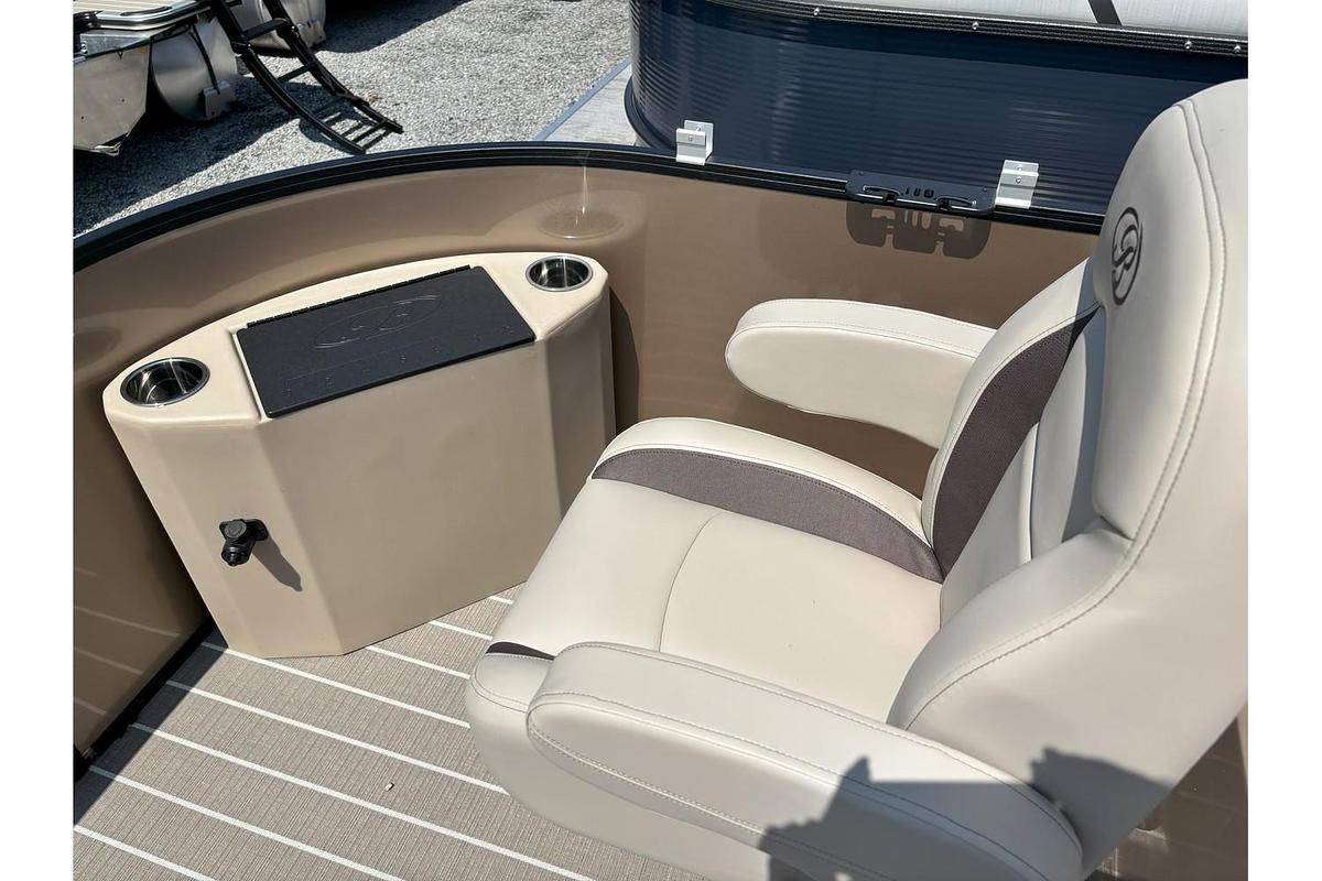 2026 Bentley Pontoons Fish 200 CW