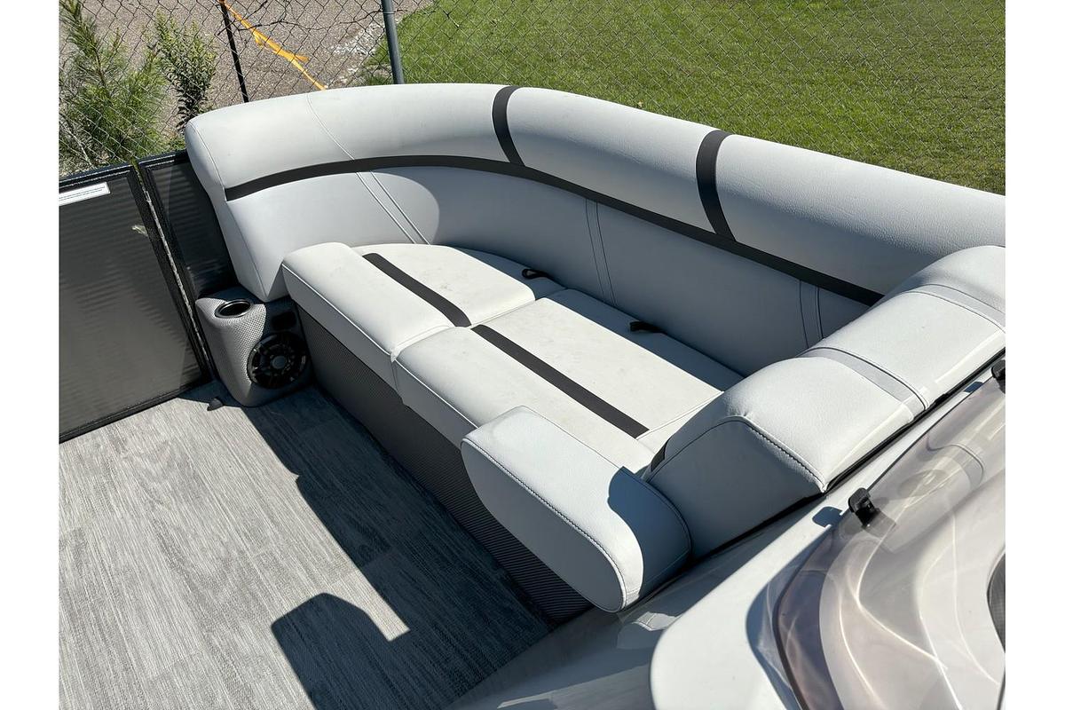 2024 Crest Pontoons Classic LX 200L