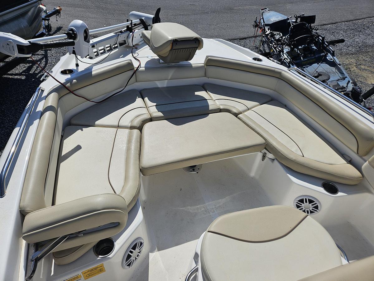 Used 2022 Nautic Star 211 Hybrid