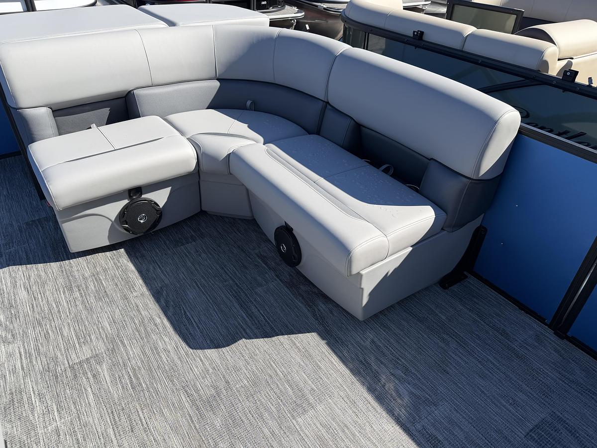 2026 Bentley Pontoons Legacy 200 Cruise