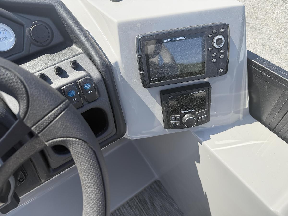 2026 Bentley Pontoons Legacy 223 Navigator