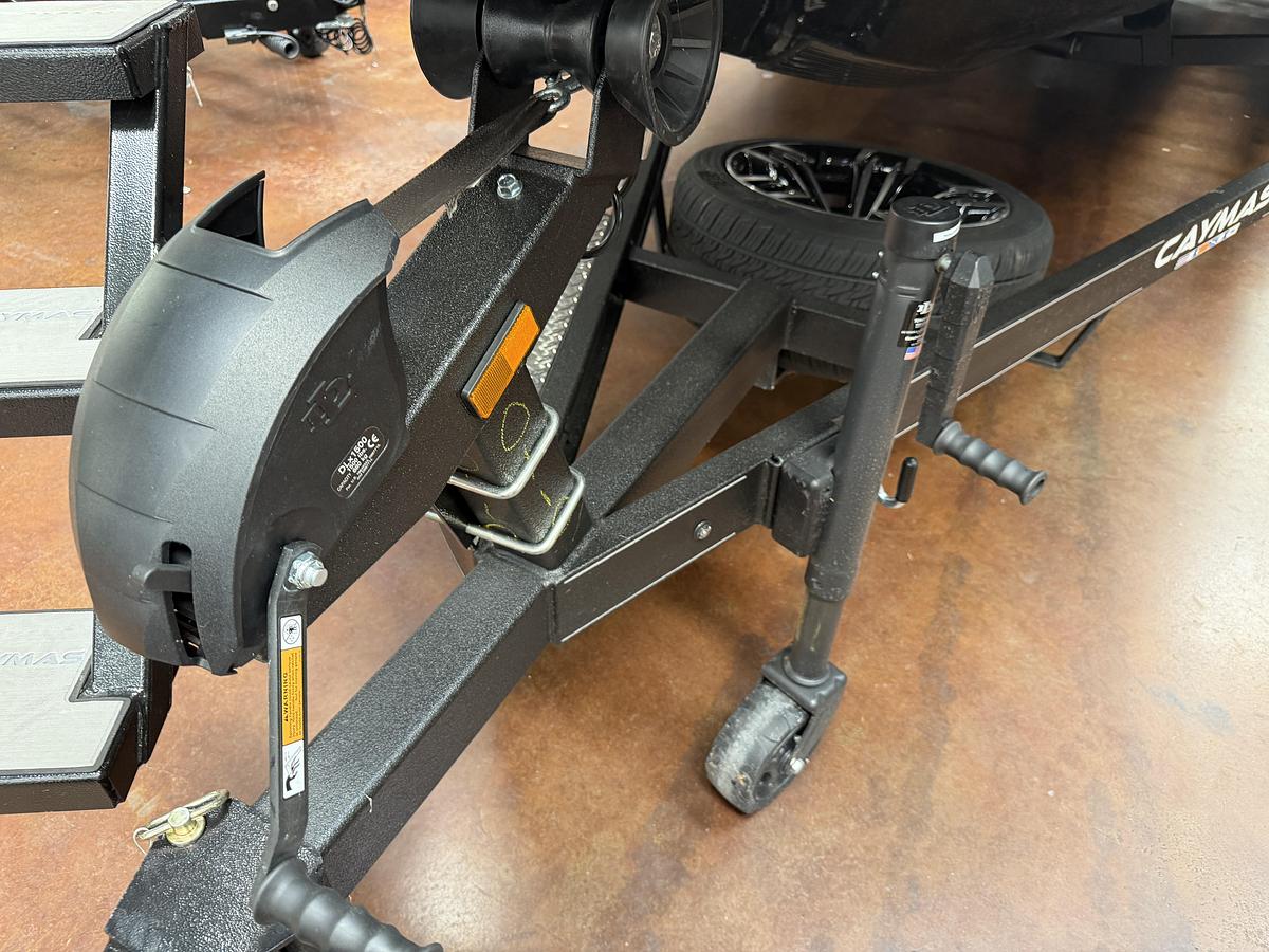 Used 2023 Caymas CX21 Pro