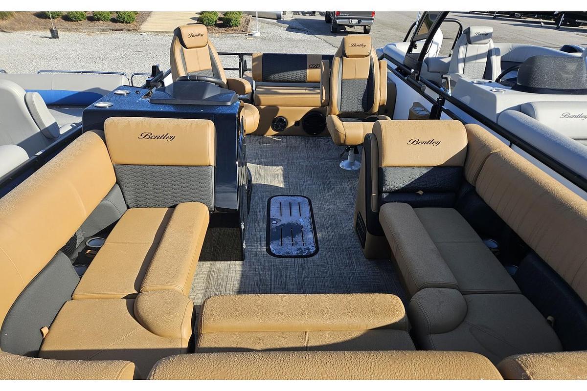 2026 Bentley Pontoons Elite 223 Swingback DC