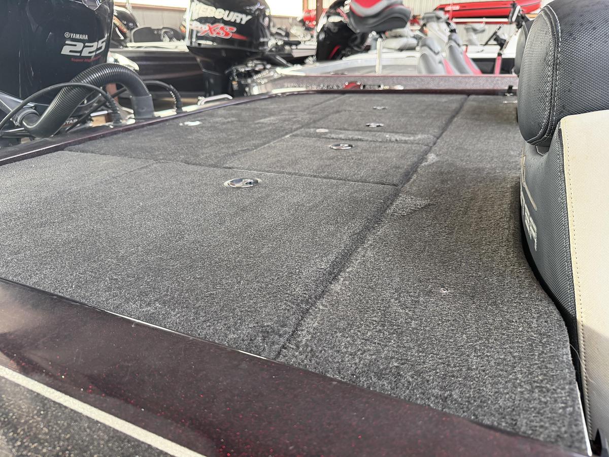 Used 2017 Skeeter ZX225