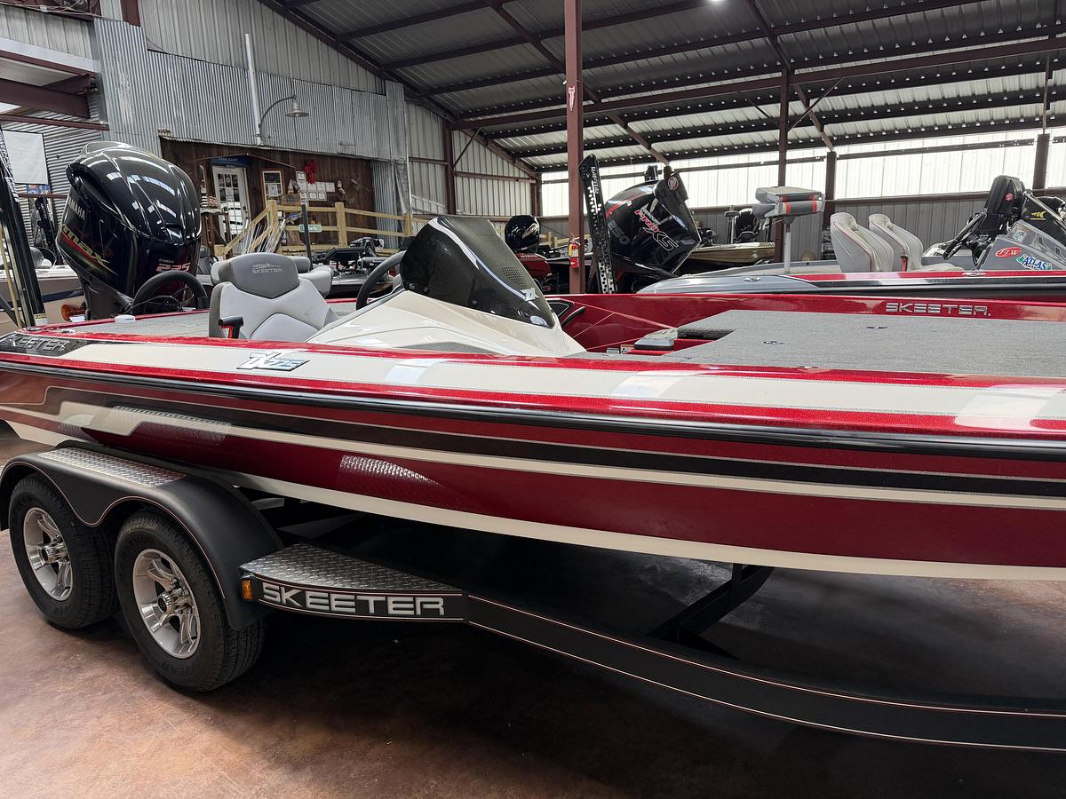 Used 2016 Skeeter ZX225