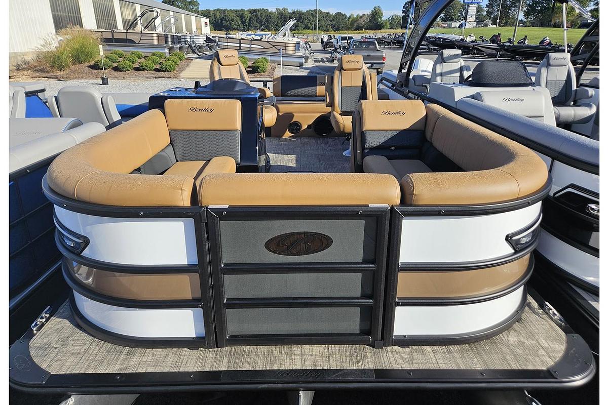 2026 Bentley Pontoons Elite 223 Swingback DC