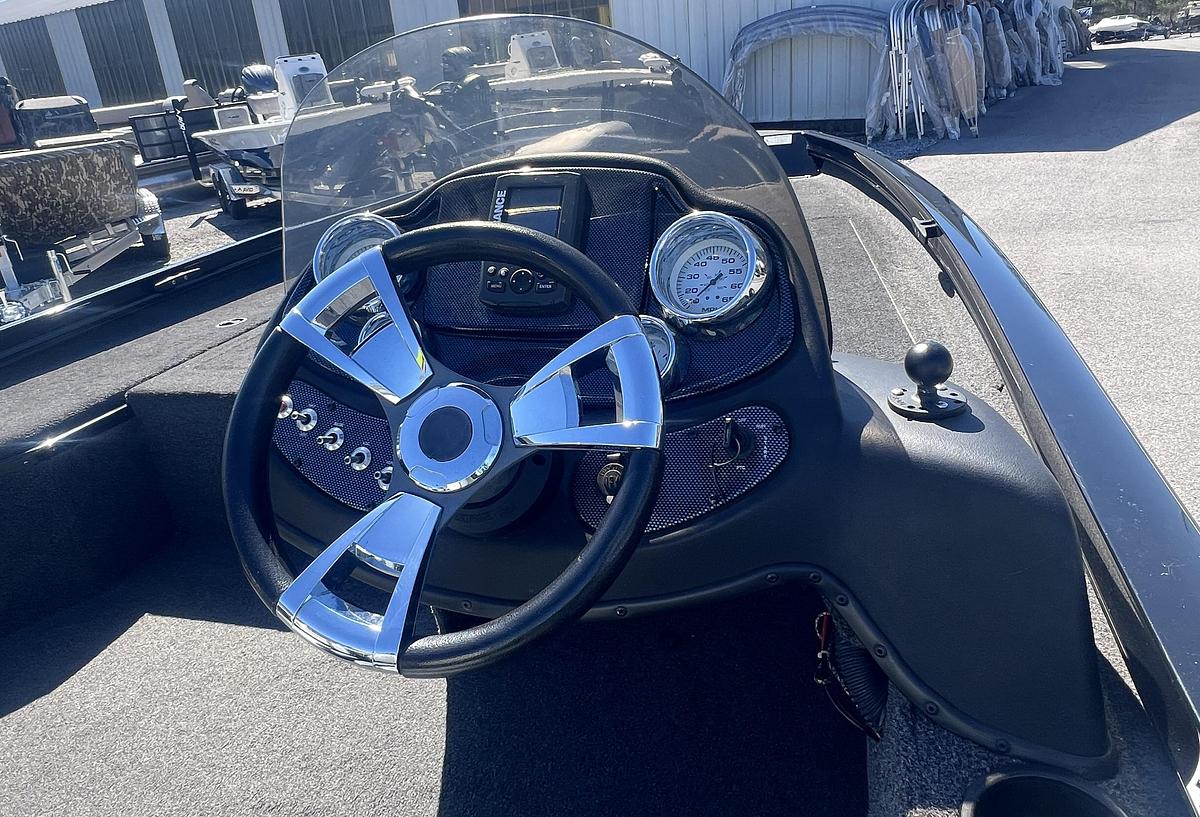 Used 2015 Lowe Stinger 195