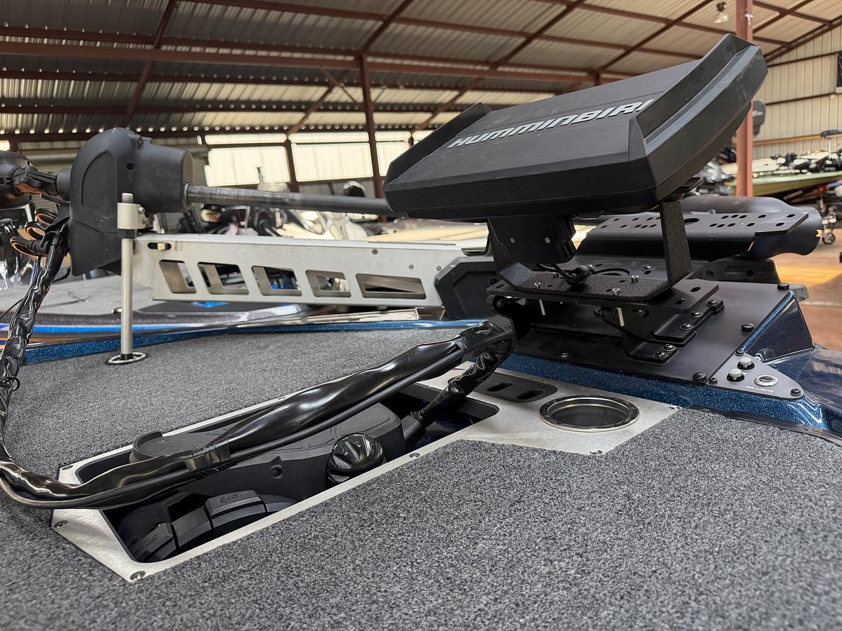 Used 2021 Vexus VX20