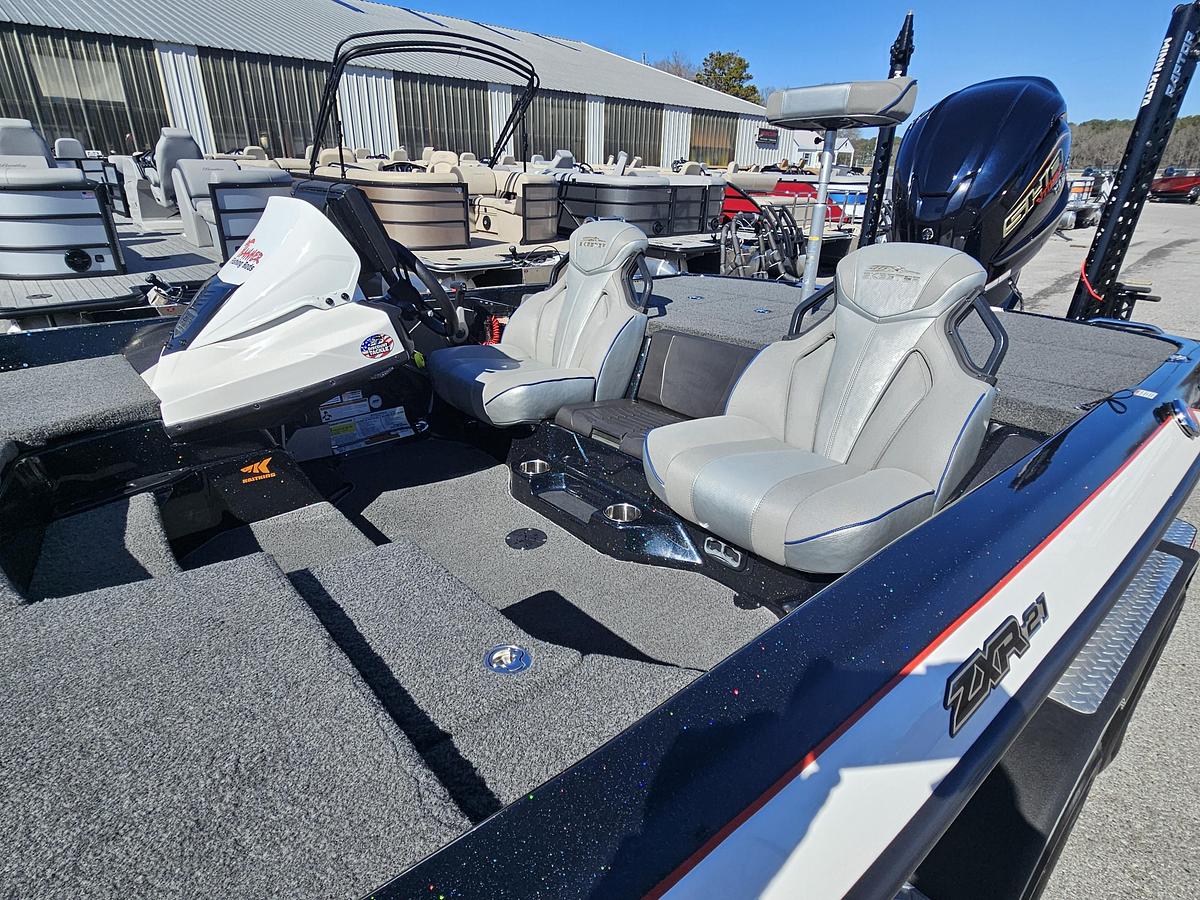 Used Used 2022 Skeeter ZXE21 powered by Yamaha VF250LB. 2022 Skeeter Tandem Axle Trailer.