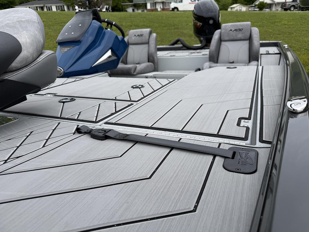 2026 Avid Boats 18 Vertex