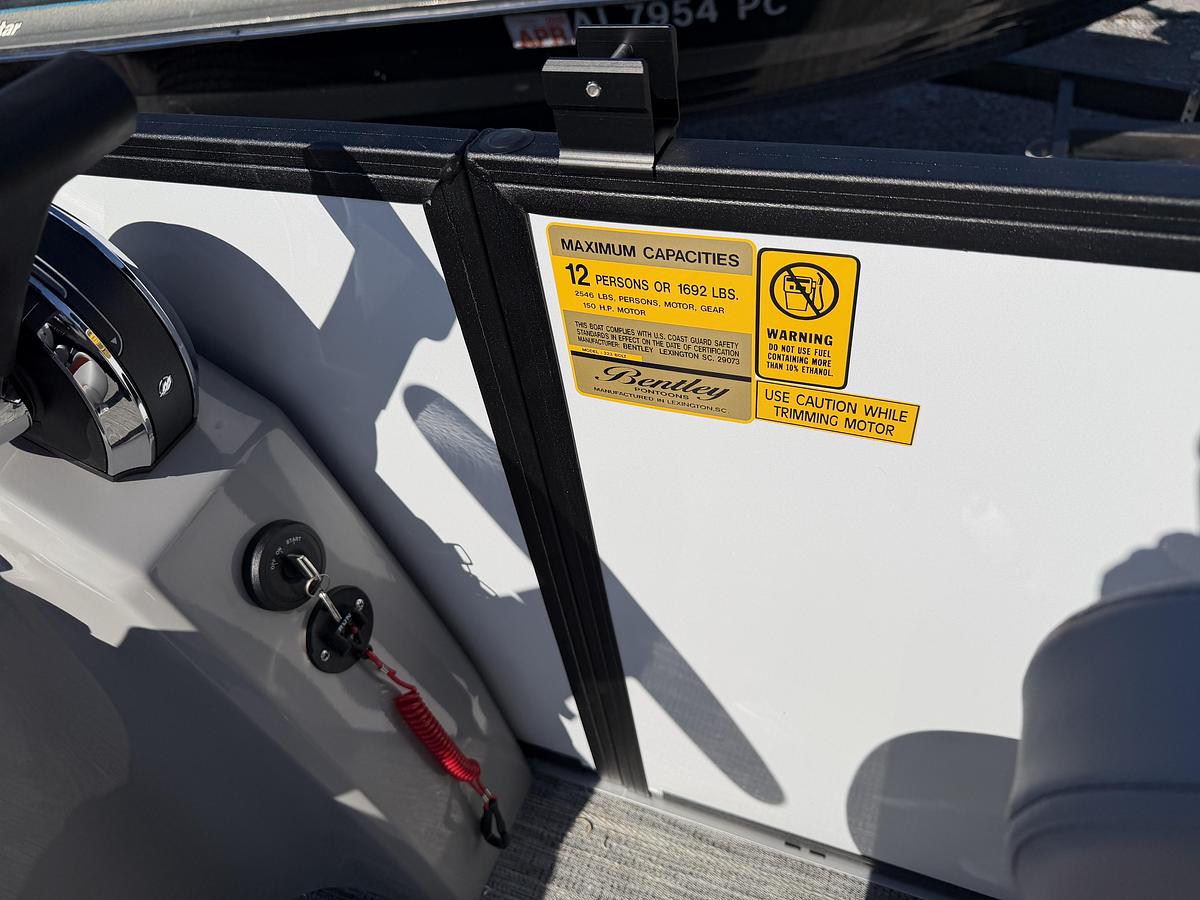 2026 Bentley Pontoons Bolt 223