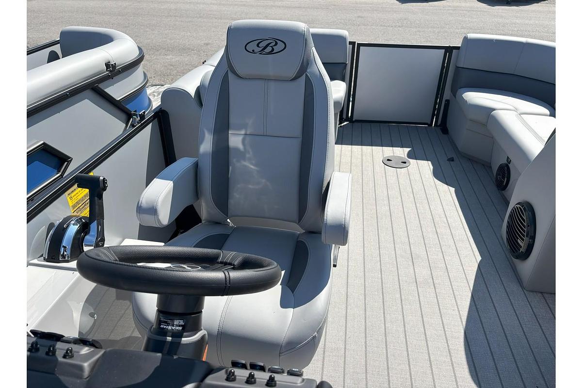 2026 Bentley Pontoons Legacy 223 Navigator