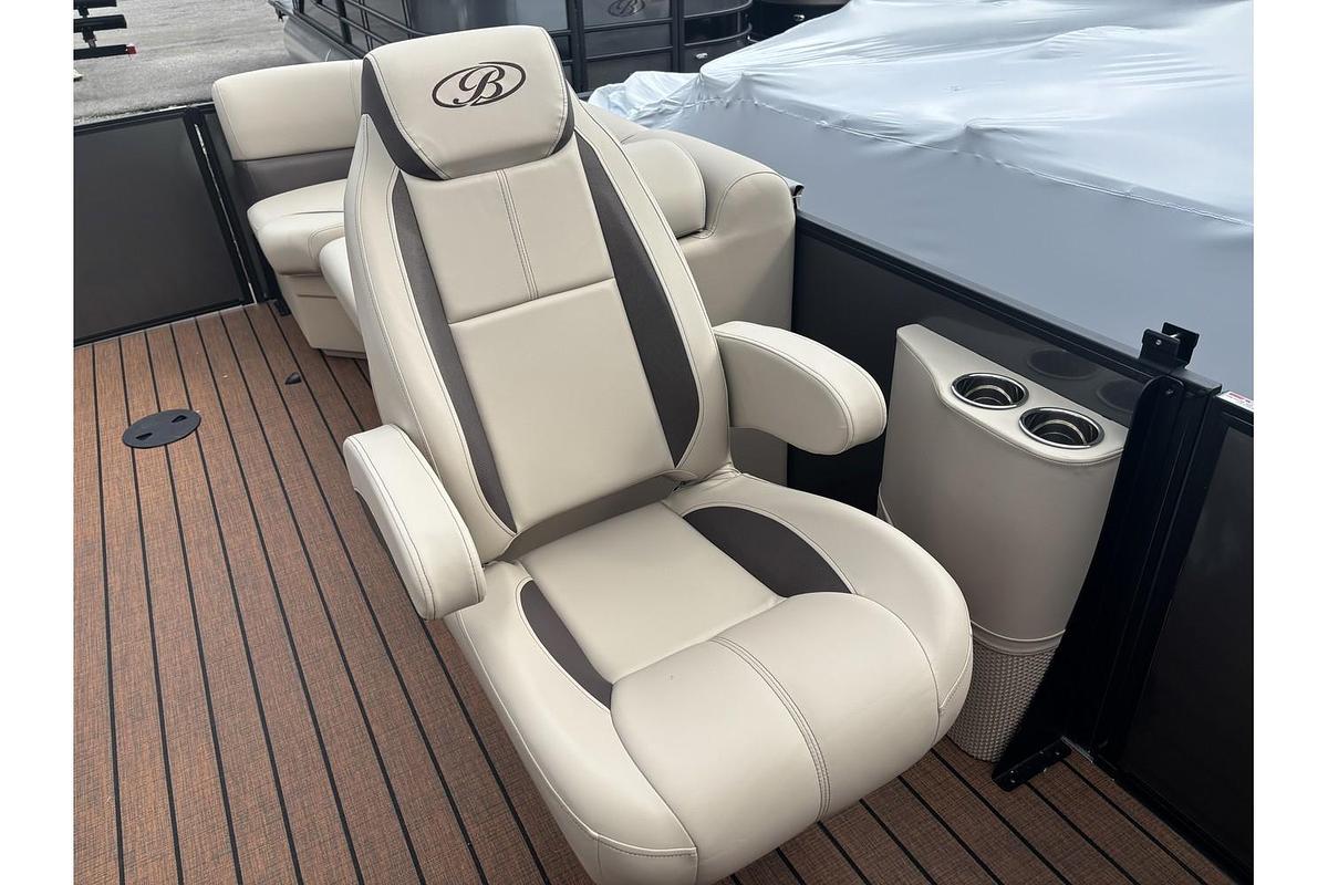 2026 Bentley Pontoons Legacy 220 DL Navigator