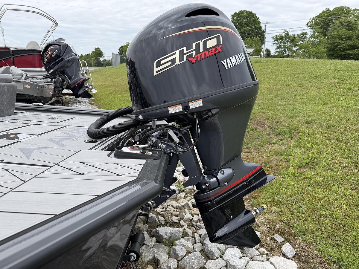 2026 Avid Boats 18 Vertex