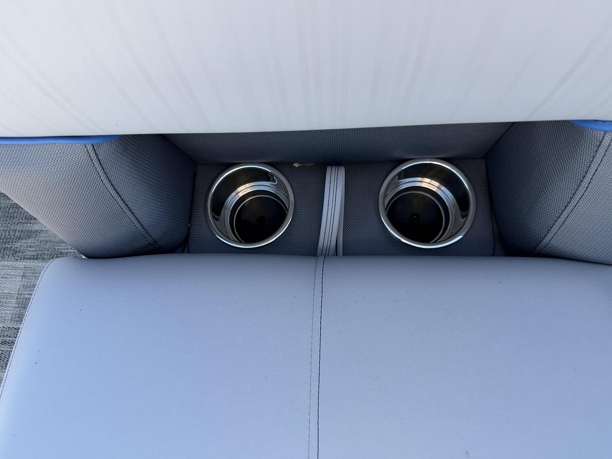 2026 Bentley Pontoons Bentley Bolt 200