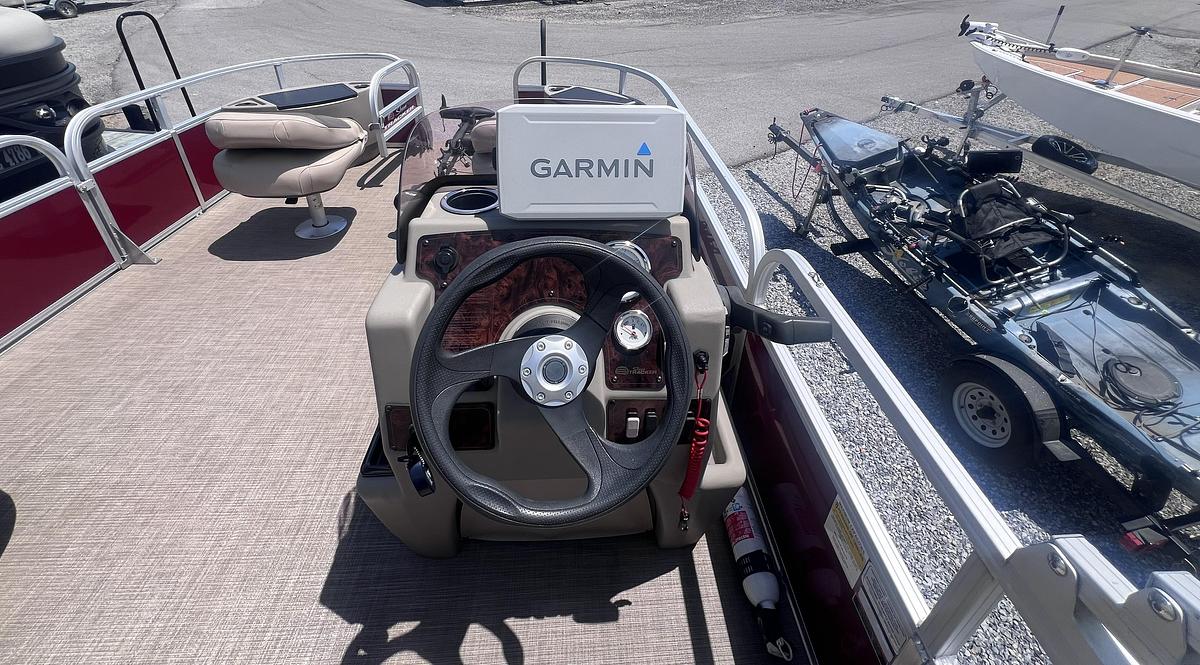 Used 2021 SunTracker Bass Buggy 18