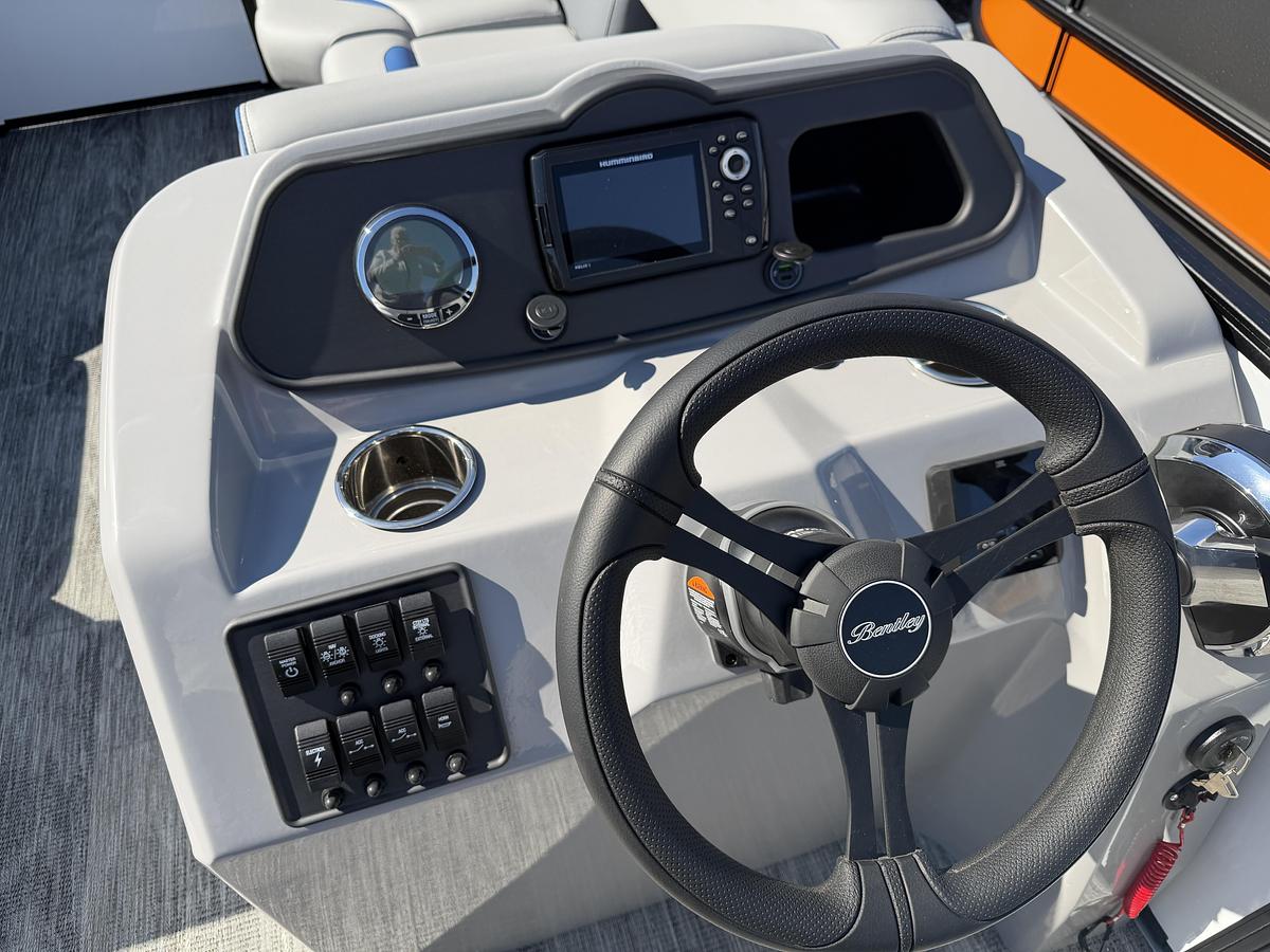 2026 Bentley Pontoons Bolt 223