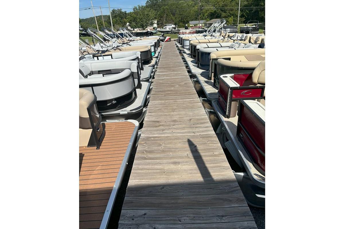 2024 Crest Pontoons Classic LX 220 SLC CPT