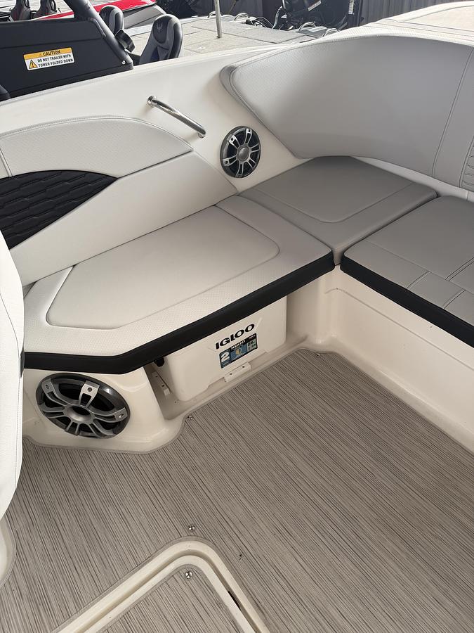 Used 2024 SeaRay SeaRay SPX210