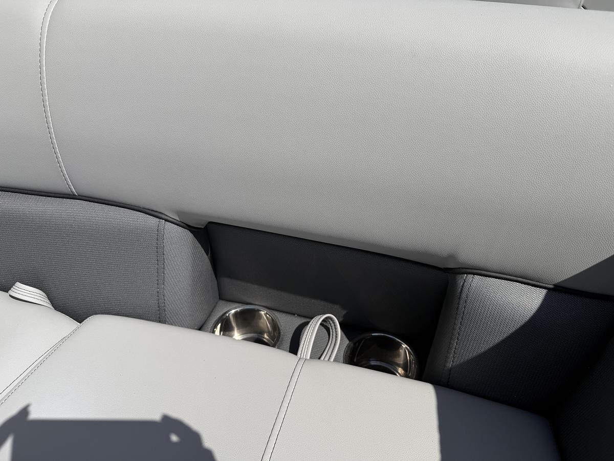 2026 Bentley Pontoons Legacy 200 Cruise