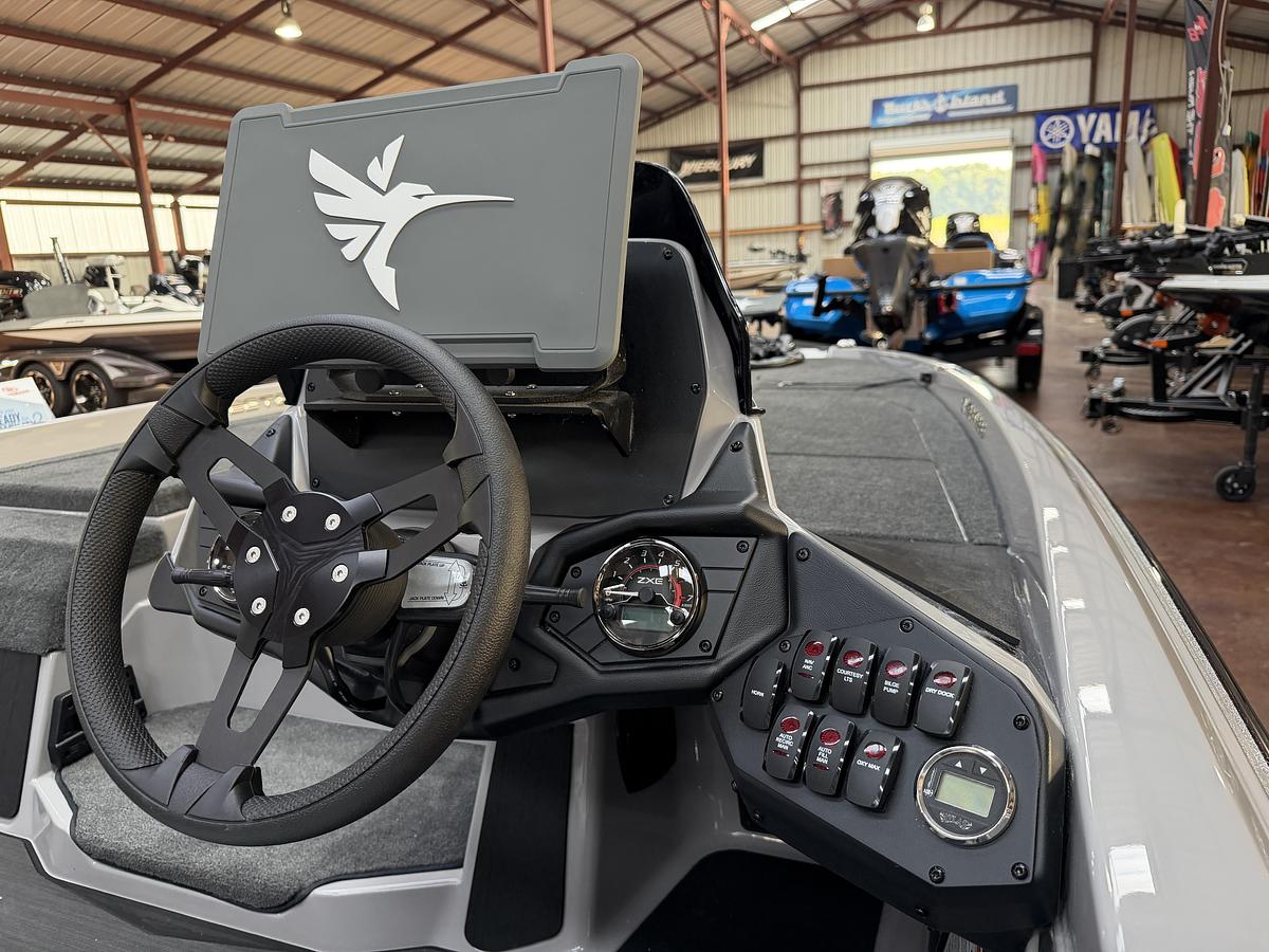 2027 Skeeter ZXE20