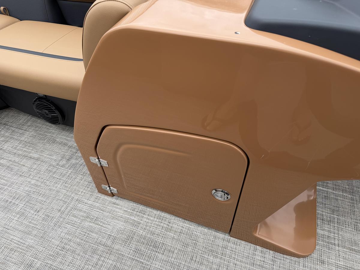 2027 Bentley Pontoons Legacy 223 Navigator