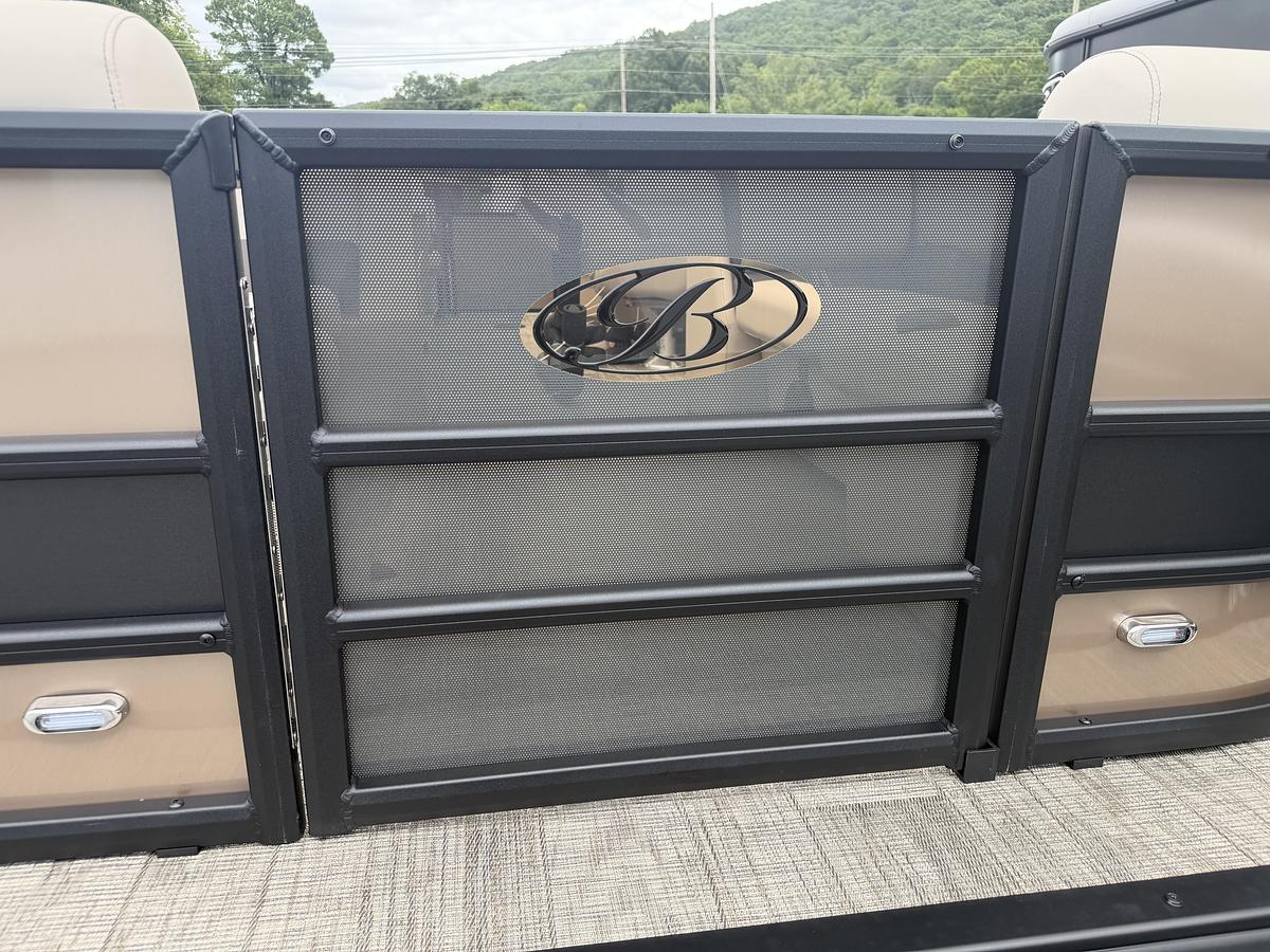 2027 Bentley Pontoons Legacy 223 Navigator