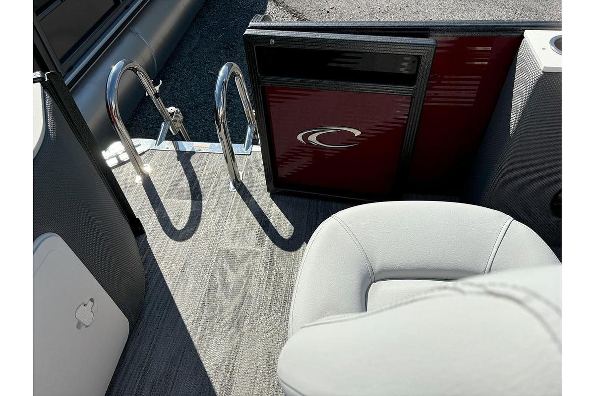 2024 Crest Pontoons Classic Fish 220SF