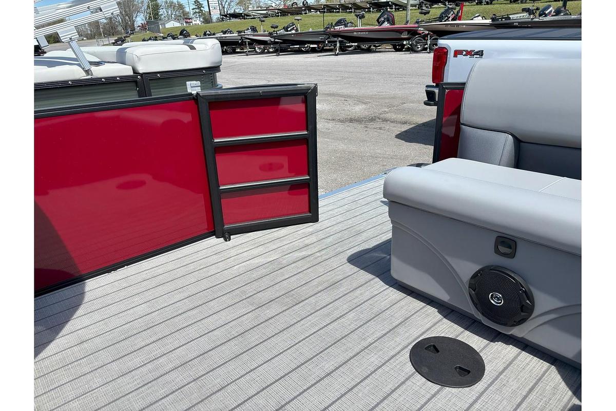 2025 Bentley Pontoons Legacy 203XL