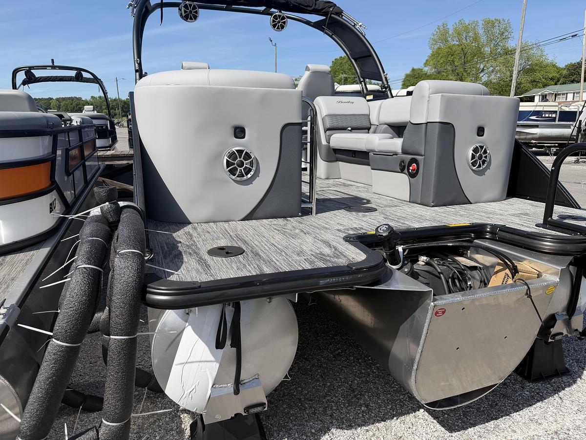 2026 Bentley Pontoons Elite 223 Admiral