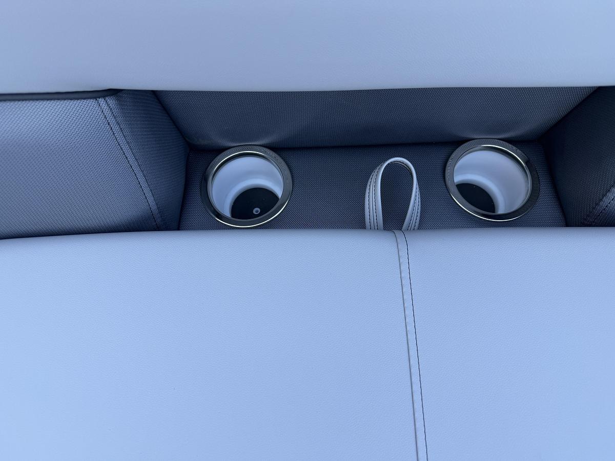 2026 Bentley Pontoons Legacy 223 DL Navigator