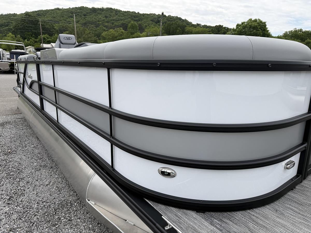 2026 Bentley Pontoons Legacy 223 Navigator