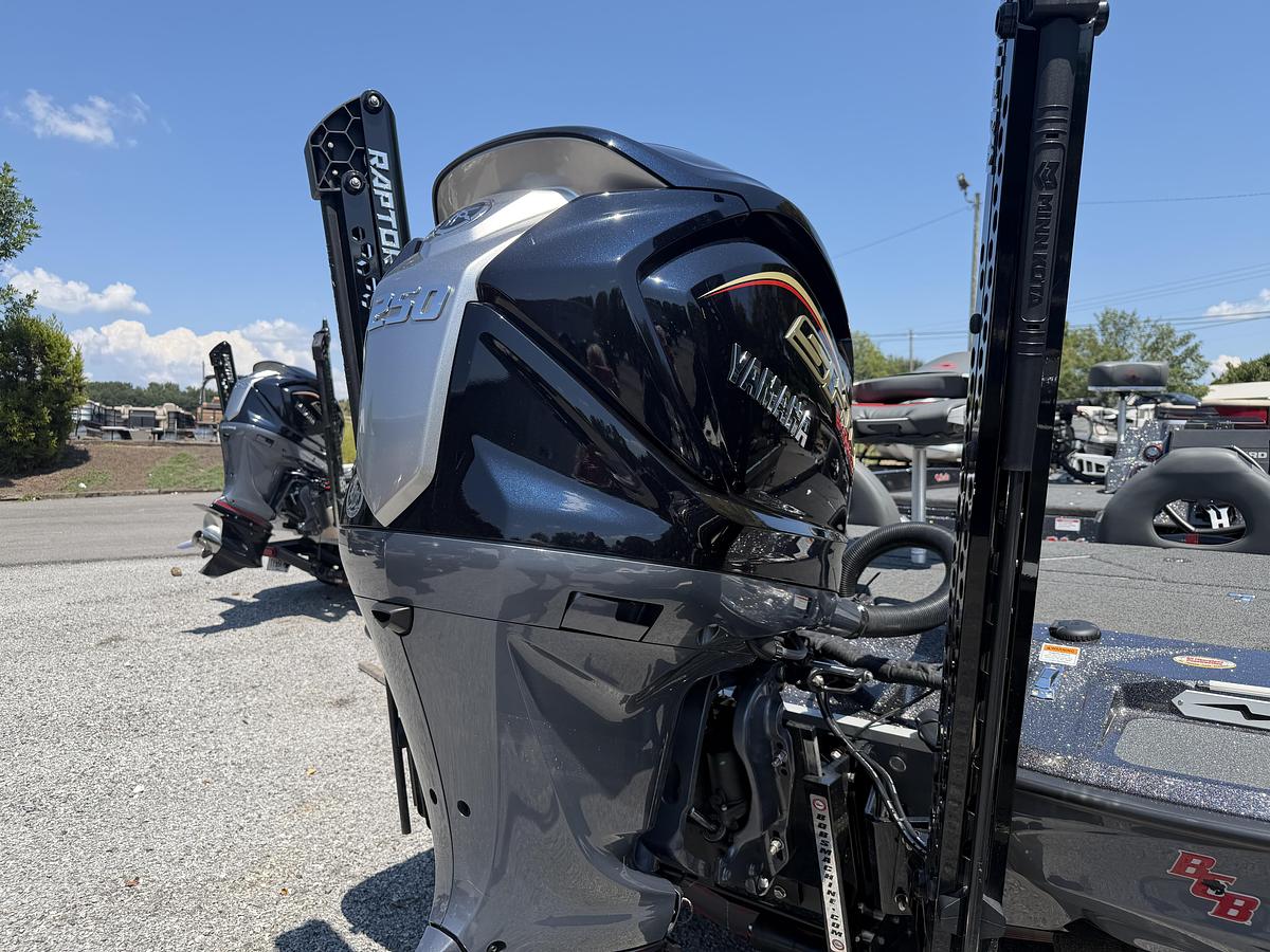Used 2025 Bass Cat Caracal STS