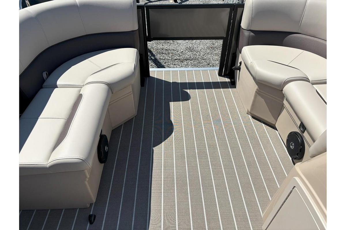 2025 Bentley Pontoons 200FNC