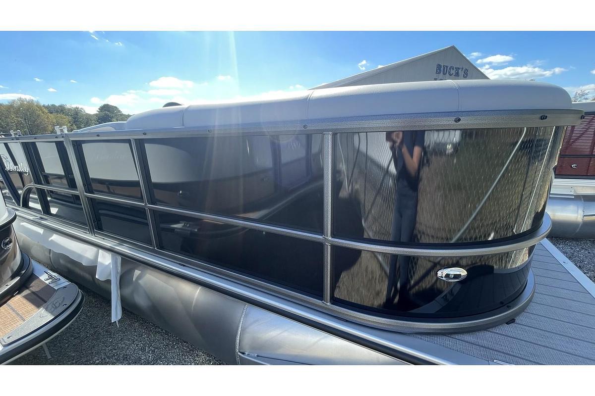 2024 Bentley Pontoons Legacy 200 Cruise
