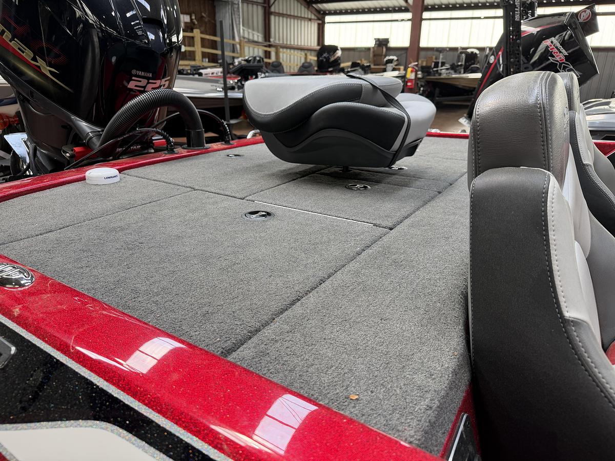 Used 2016 Skeeter ZX225