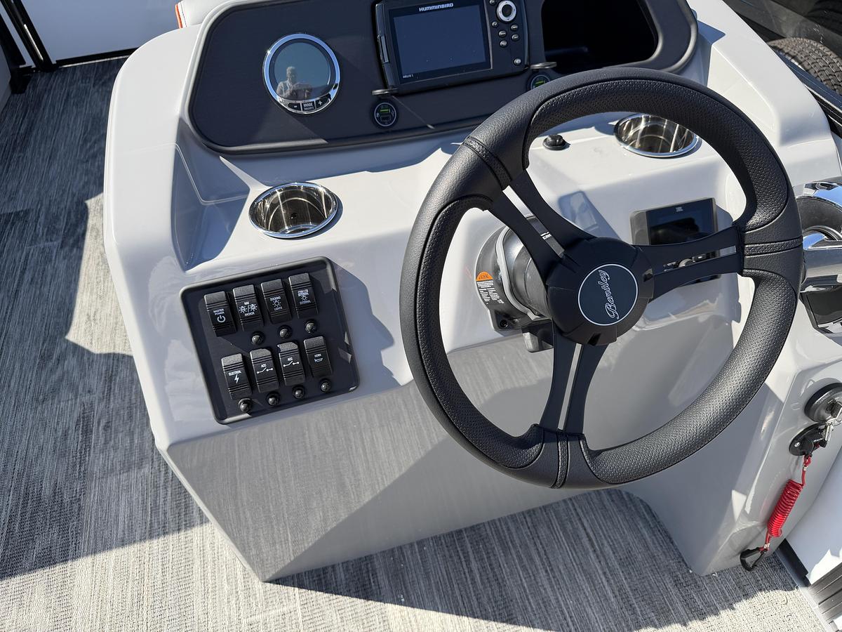 2026 Bentley Pontoons Bolt 223