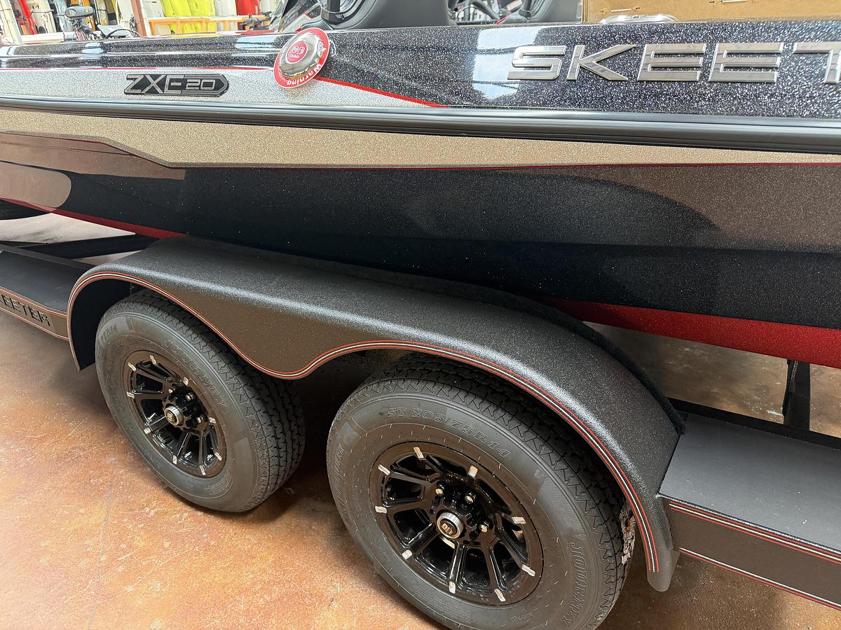 2027 Skeeter ZXE20