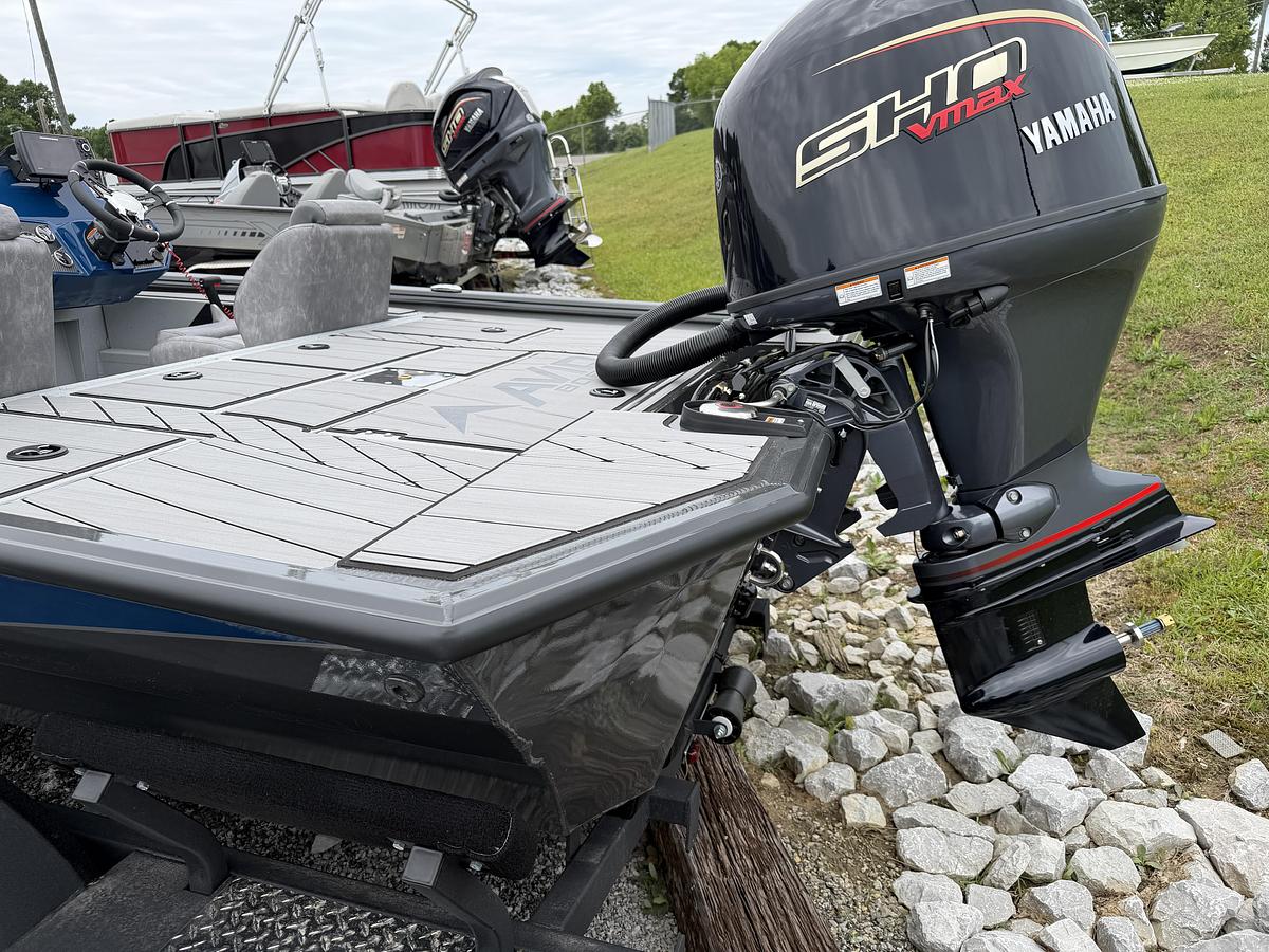 2026 Avid Boats 18 Vertex