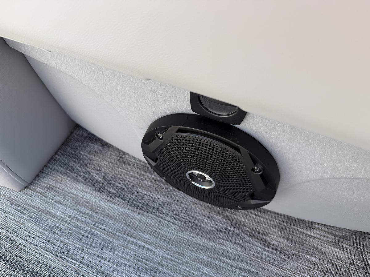 2026 Bentley Pontoons Bolt 223